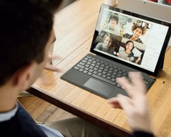 zoom-meeting-laptop